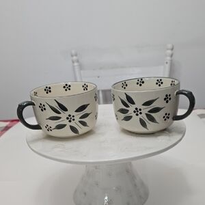 NWOT Set Of 2 Temp-Tations By Tara Old World Handpainted Mugs Floral 18 0Z